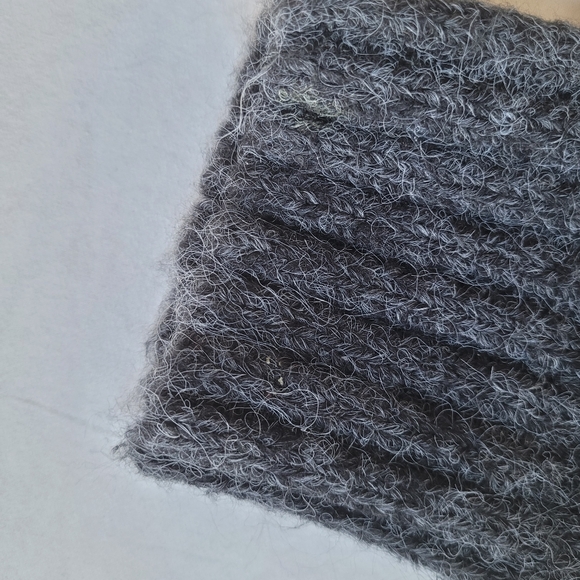 HL AFFAIR Sweater. Size: L - Picture 9 of 14